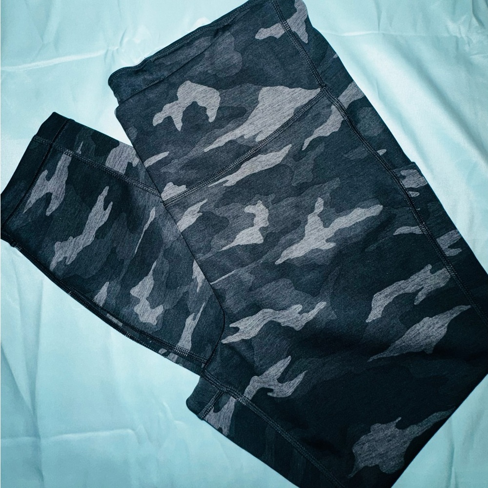 Athleta Black & Gray Camo High-Rise Performance Leggings